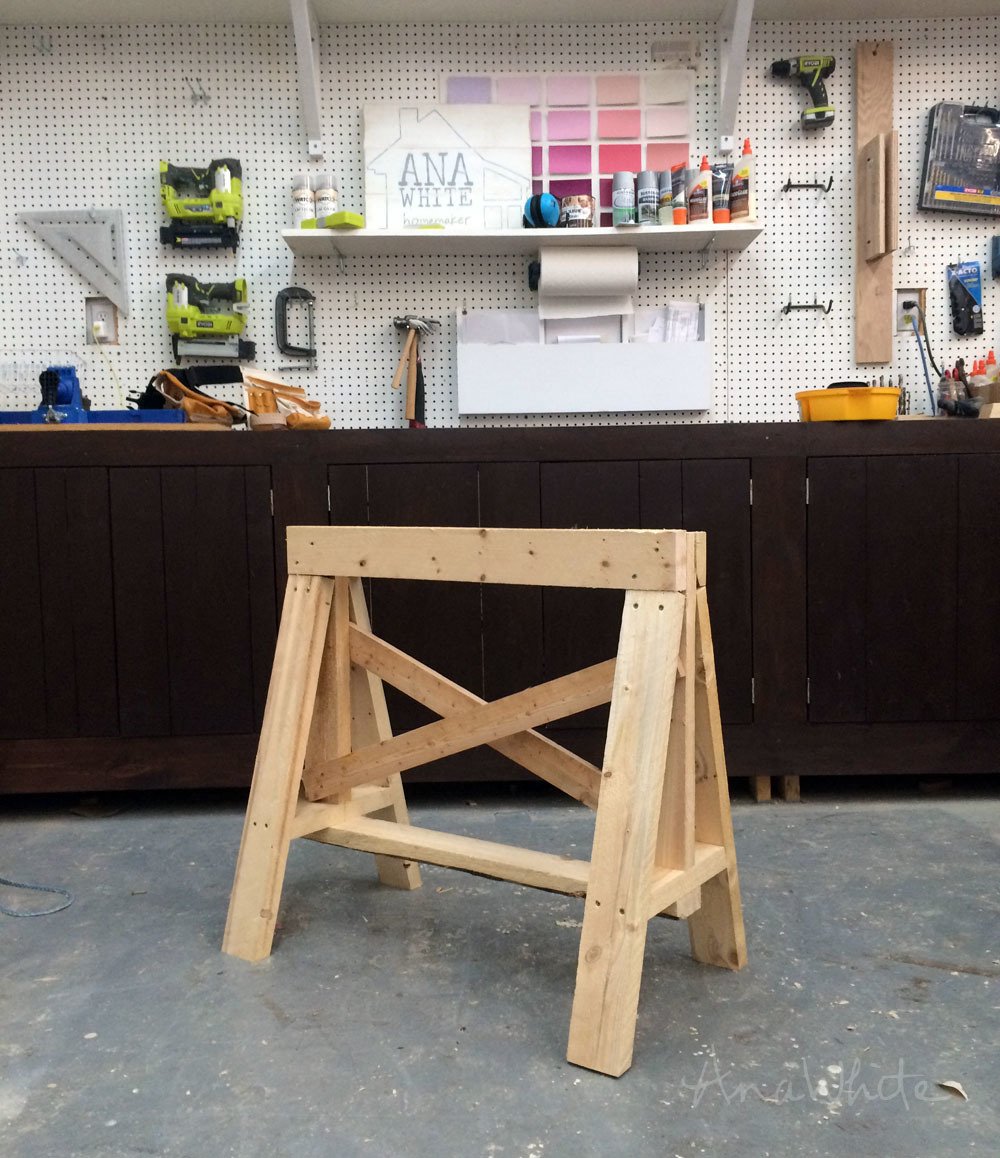 Simple shop 2x4 sawhorse